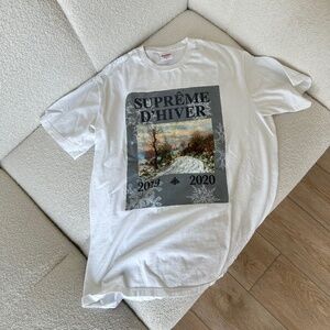 Supreme D’Hiver Tee